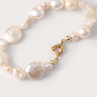 Synergy pearl bracelet