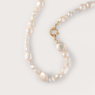 Synergy pearl necklace