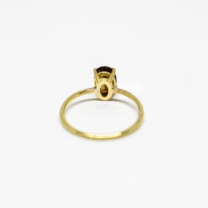 Fine oval solitair ring
