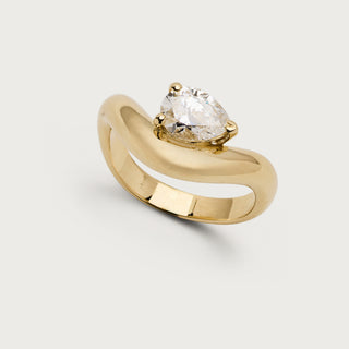 Wave pear solitaire ring