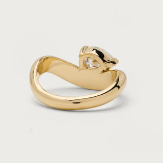 Wave pear solitaire ring