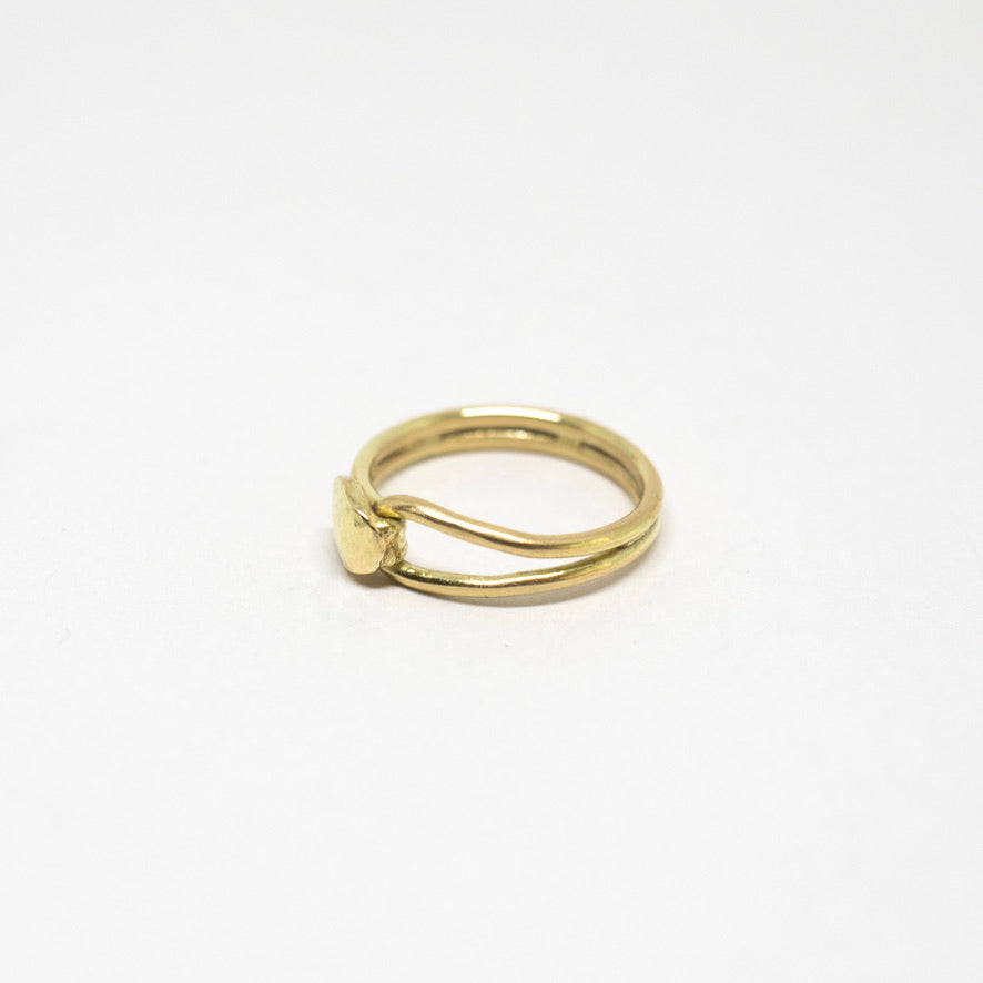 Knotted ring
