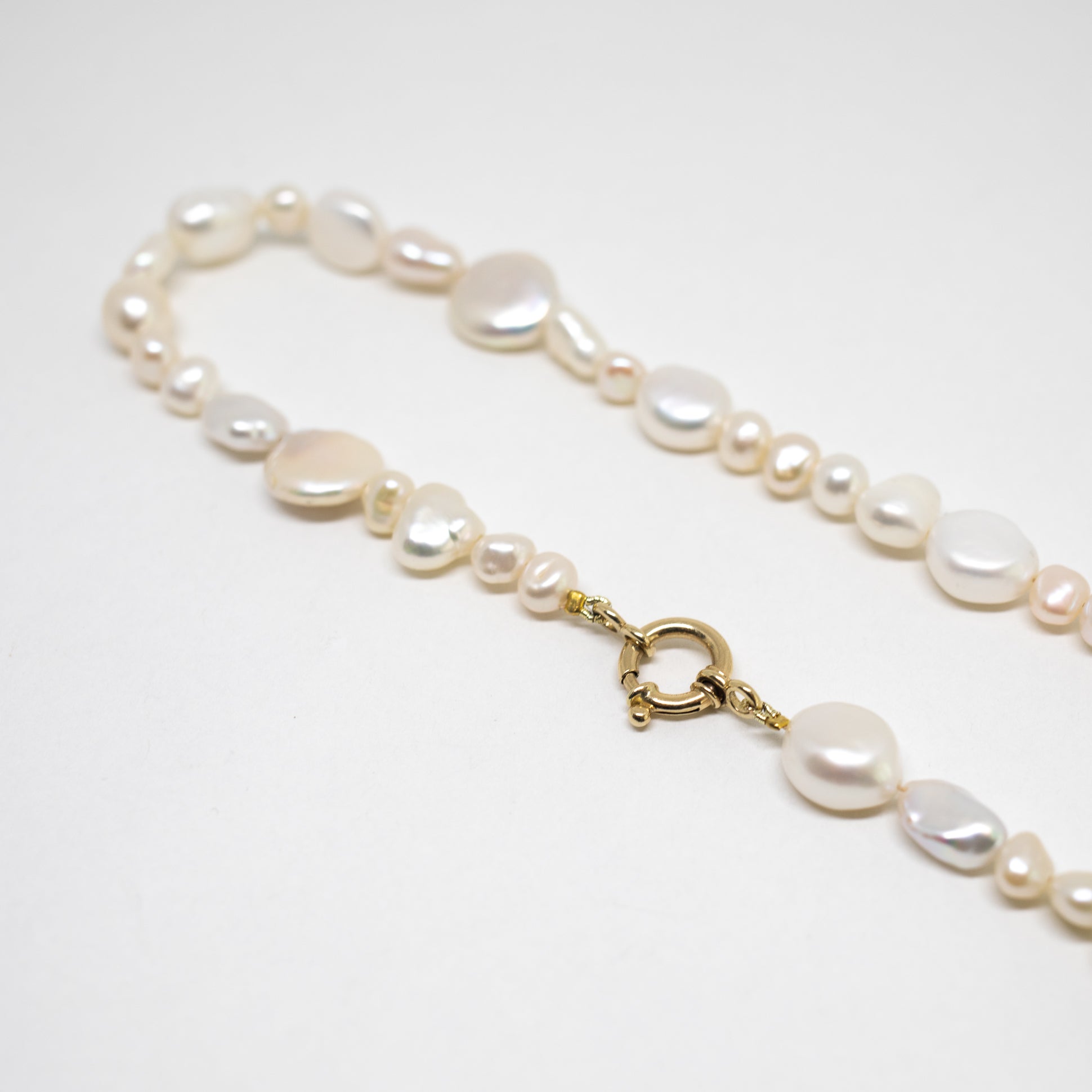 Synergy pearl necklace